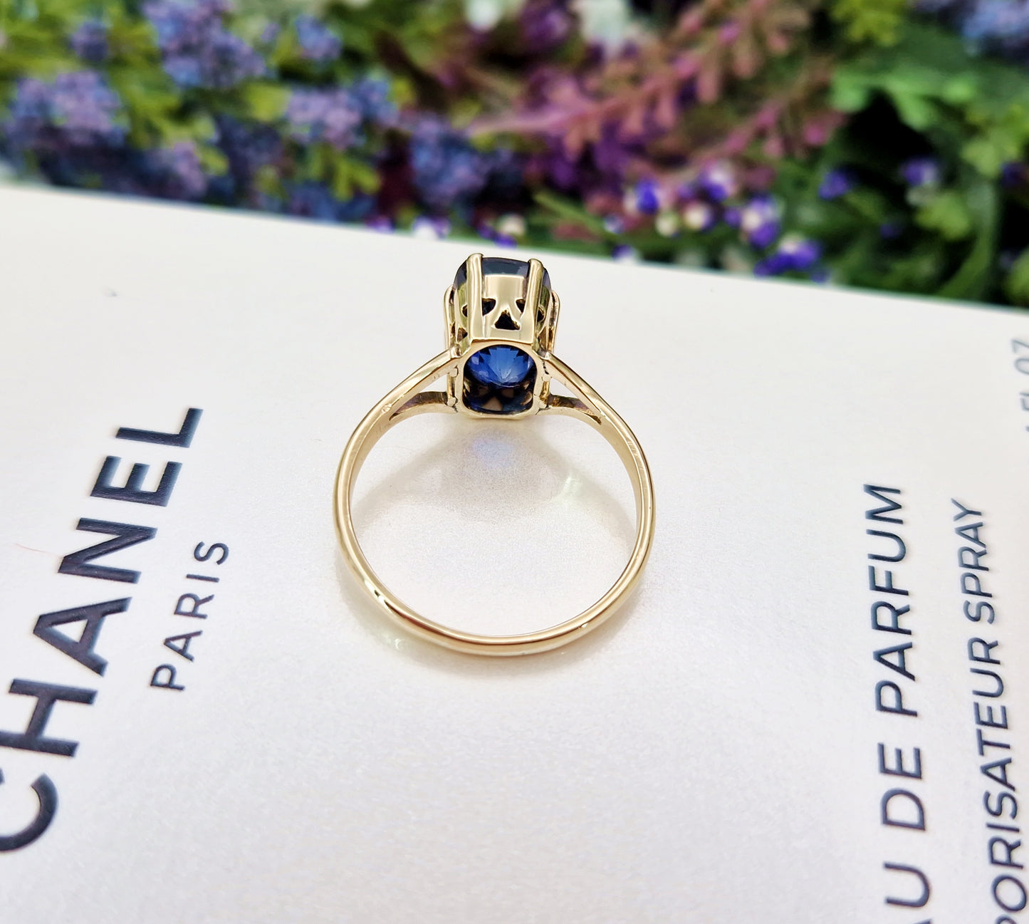 Antique Art Deco 9ct Yellow Gold Natural Blue Sapphire Solitaire Ring / Size N 1/2 or 7.25