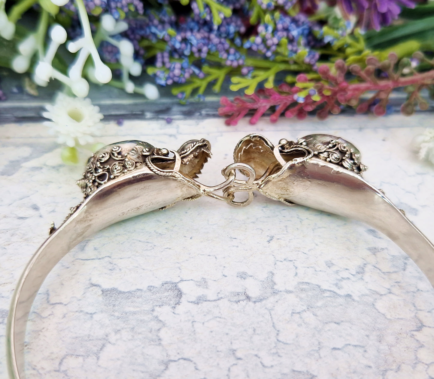 Vintage Silver Ornate Detailed Double Dragon Statement Bangle Bracelet