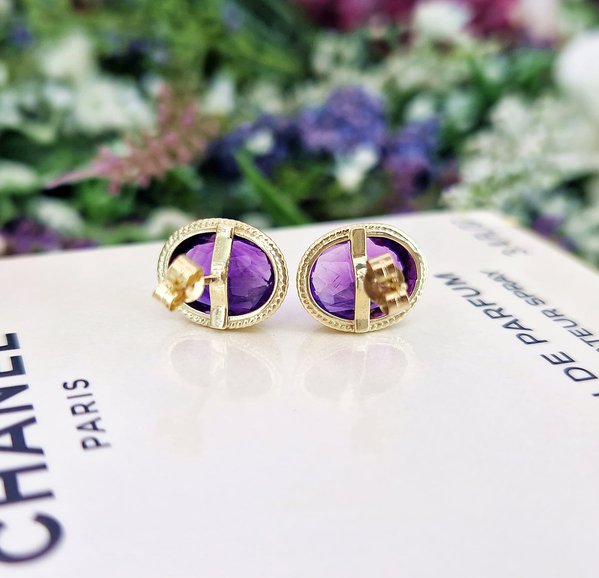 Vintage 1972 9ct Yellow Gold Purple Oval Amethyst Gemstone Stud Earrings