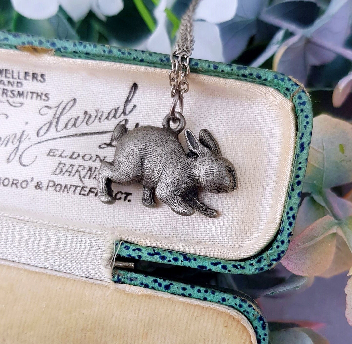 Vintage Darkened Silver Tone Cute Detailed 3D Rabbit Pendant Necklace Chain