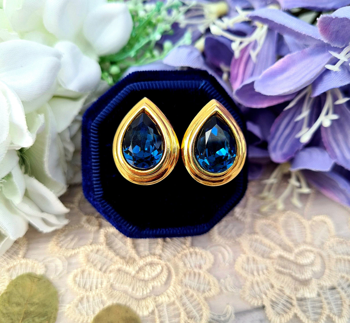 Vintage Spinx Gold Plated Large Royal Blue Glass Teardrop Statement Clip On Earrings