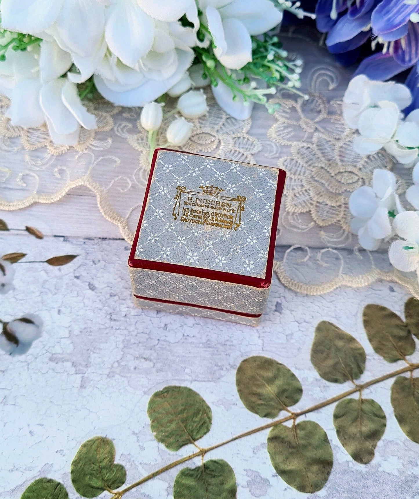 Vintage H. Purchen Jeweller Croydon Light Grey and Red Interior Jewellery Ring Box for Display Collection Gift