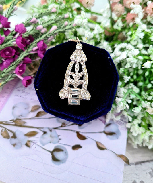Vintage Art Deco Style Silver Tone Ornate Crystal Statement Pendant Necklace Chain
