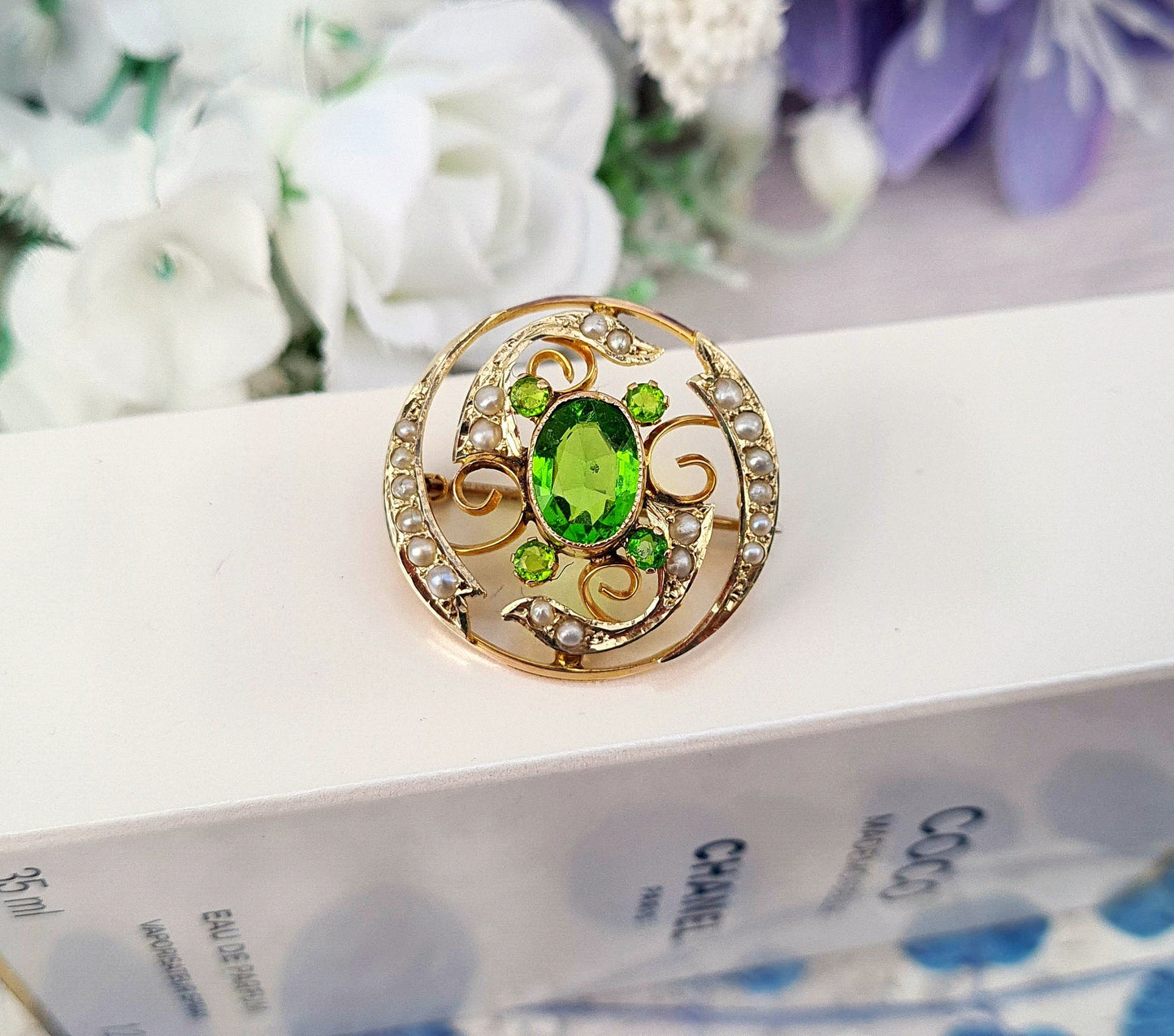 Antique Art Nouveau 9ct Yellow Gold Green Glass and Pearl Ornate Brooch Pin