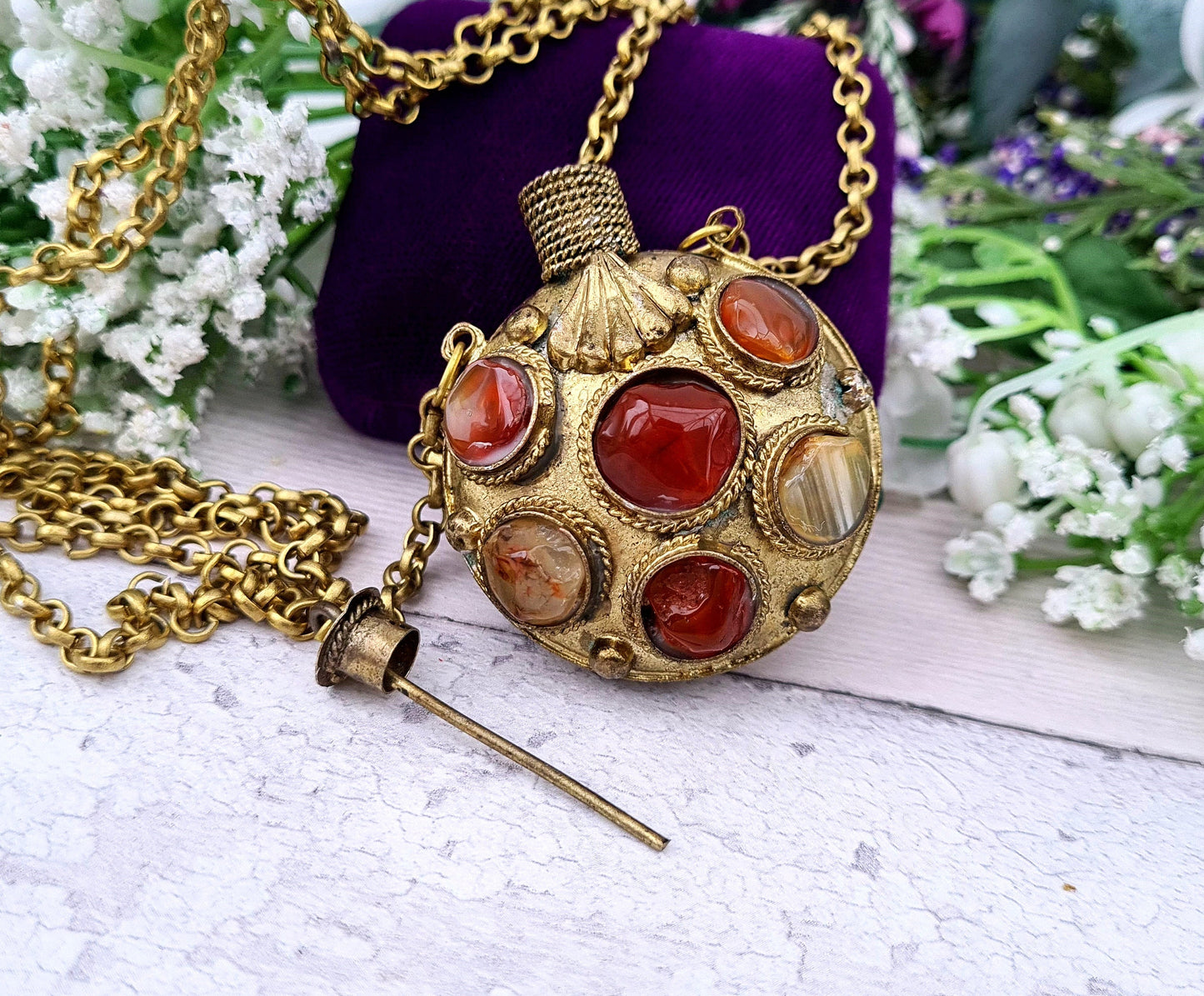 Vintage Scottish Gold Tone Large Agate Bottle Statement Pendant 25" Long Necklace