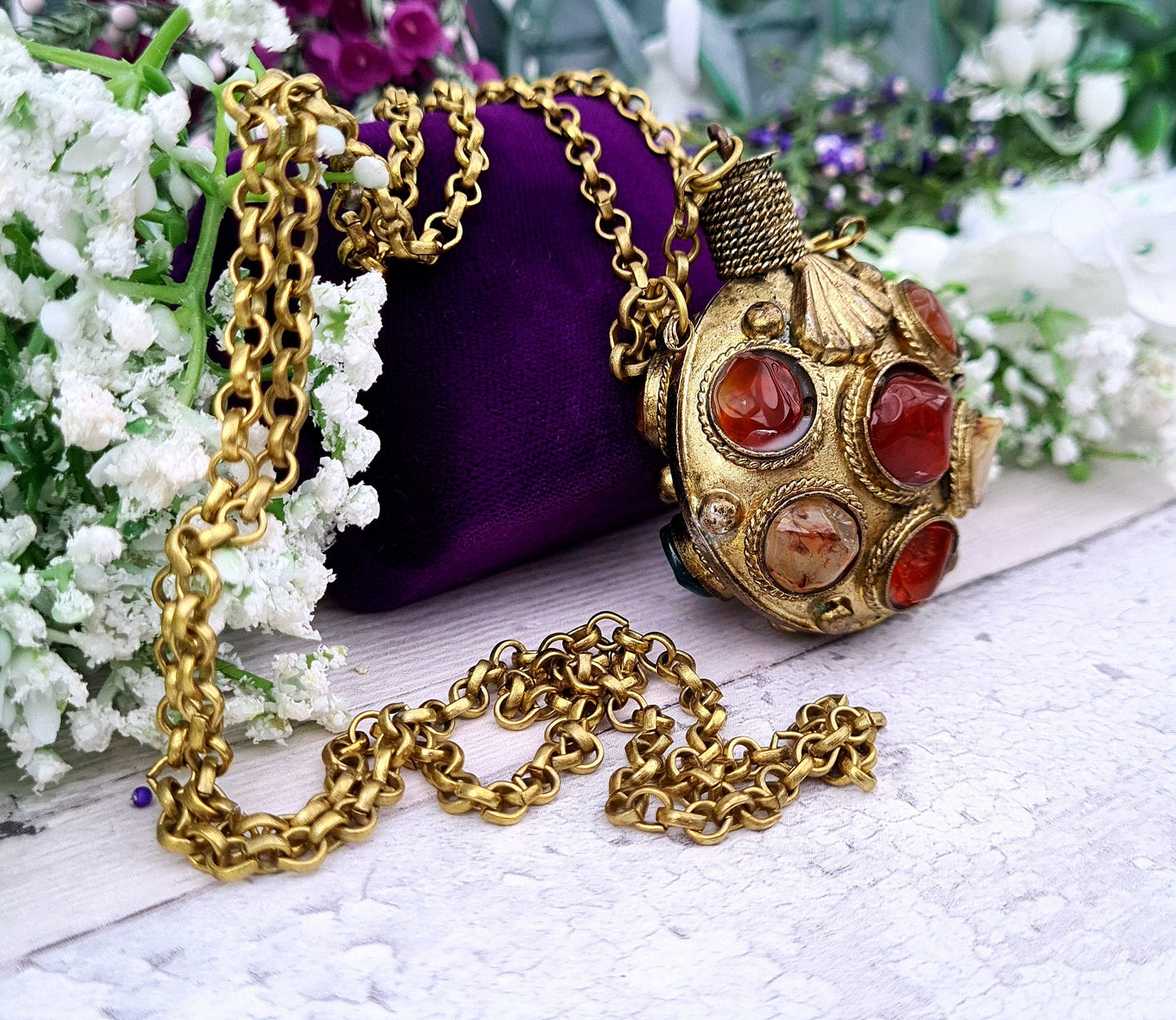 Vintage Scottish Gold Tone Large Agate Bottle Statement Pendant 25" Long Necklace