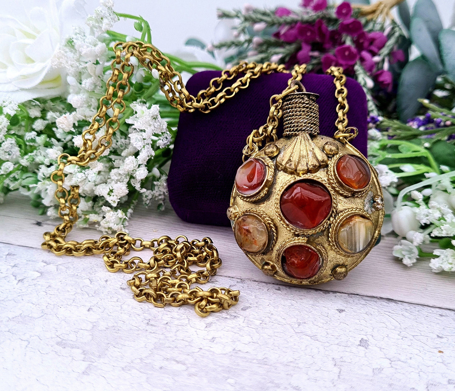 Vintage Scottish Gold Tone Large Agate Bottle Statement Pendant 25" Long Necklace