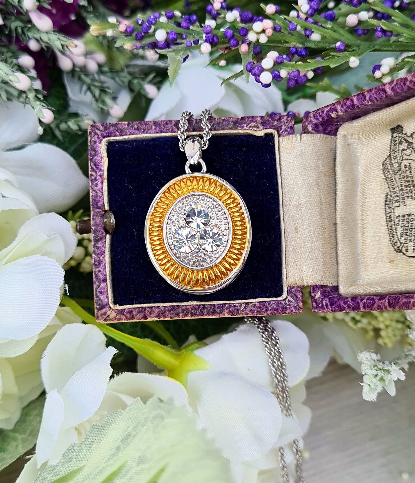 Vintage Silver Plated Chunky Gold Accented Crystal Oval Locket Pendant Necklace Chain