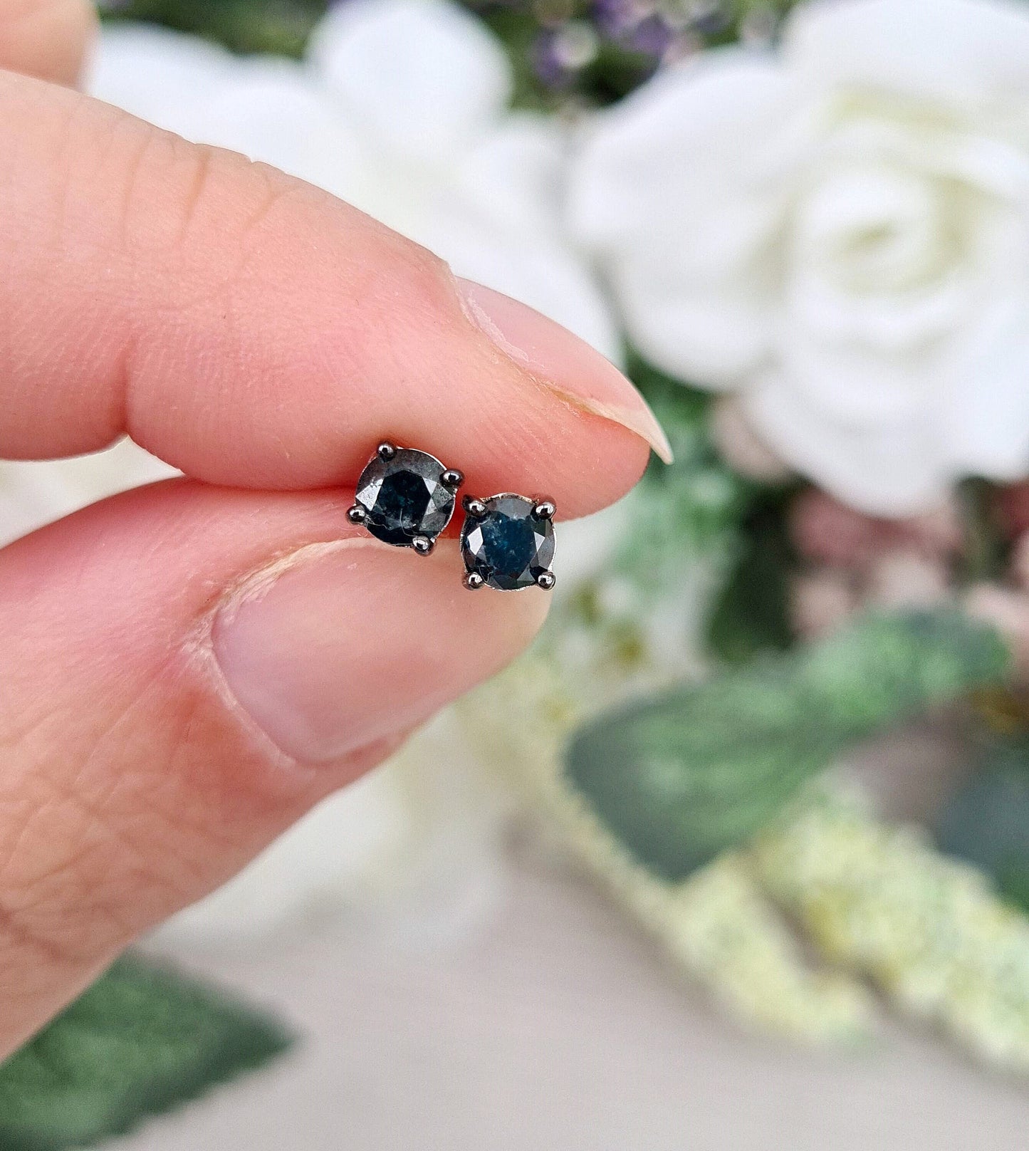 Vintage 9ct White Gold Fancy Blue Diamond Solitaire Stud Earrings 4mm 0.50cts