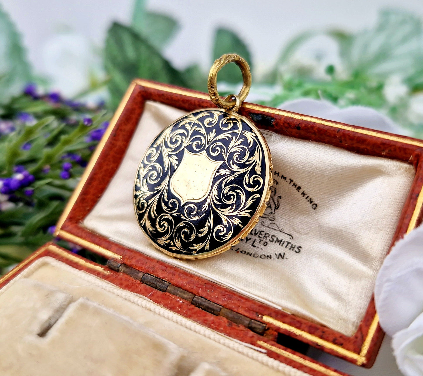Antique Victorian 15ct Gold Ornate Engraved Black Enamel & Shield Glass Locket Pendant