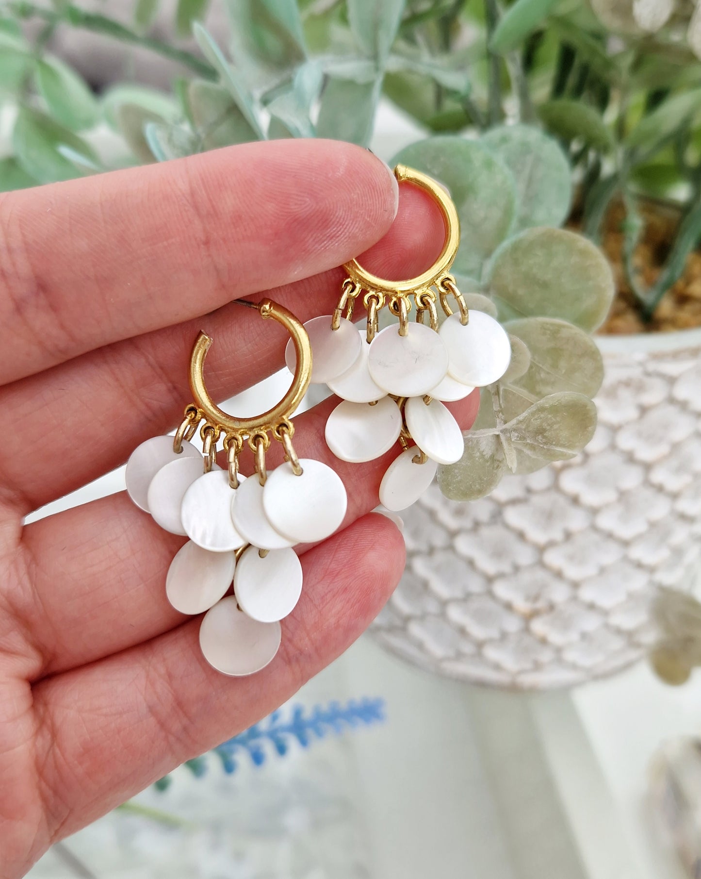 Vintage Gold Tone Hoop Stud Style Mother of Pearl Disc Fringe Drop Earrings