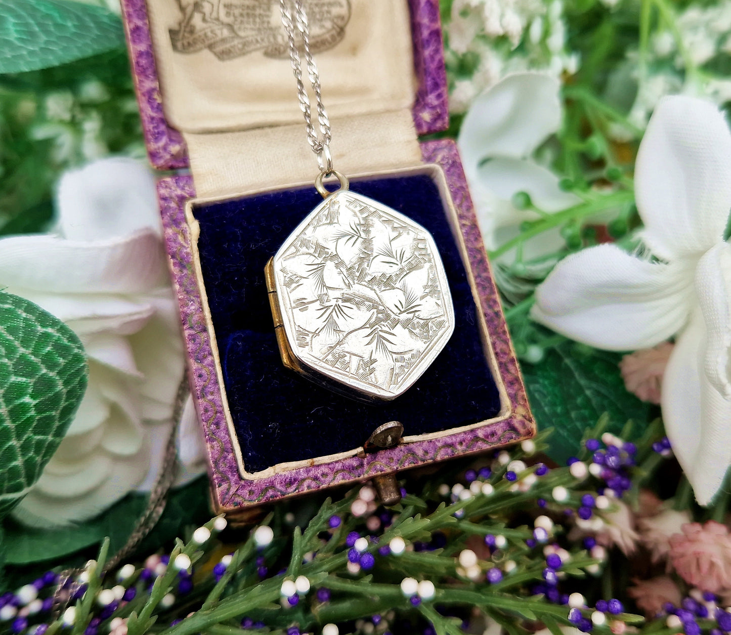 Antique Victorian Silver Aesthetic Ornate Engraved Ivy Leaf Locket Necklace