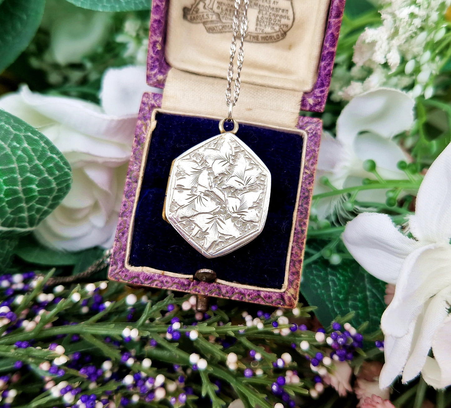 Antique Victorian Silver Aesthetic Ornate Engraved Ivy Leaf Locket Necklace