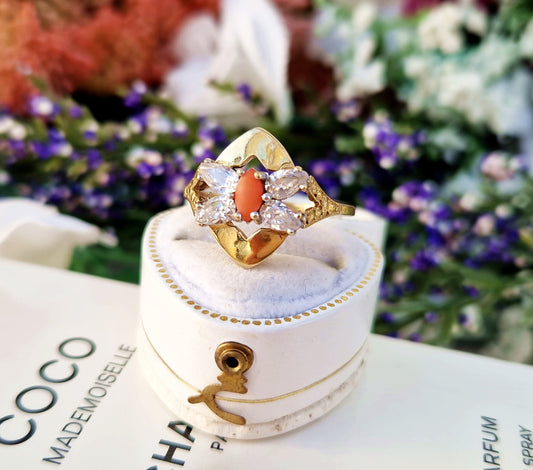 Vintage 1989 9ct Yellow Gold Coral and Crystal Butterfly Cocktail Ring / Size R 1/2 or 9.25