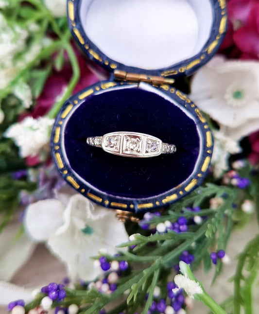 Antique Art Deco 9ct Yellow Gold Dainty Diamond Trilogy Plaque Ring / Size J or 5