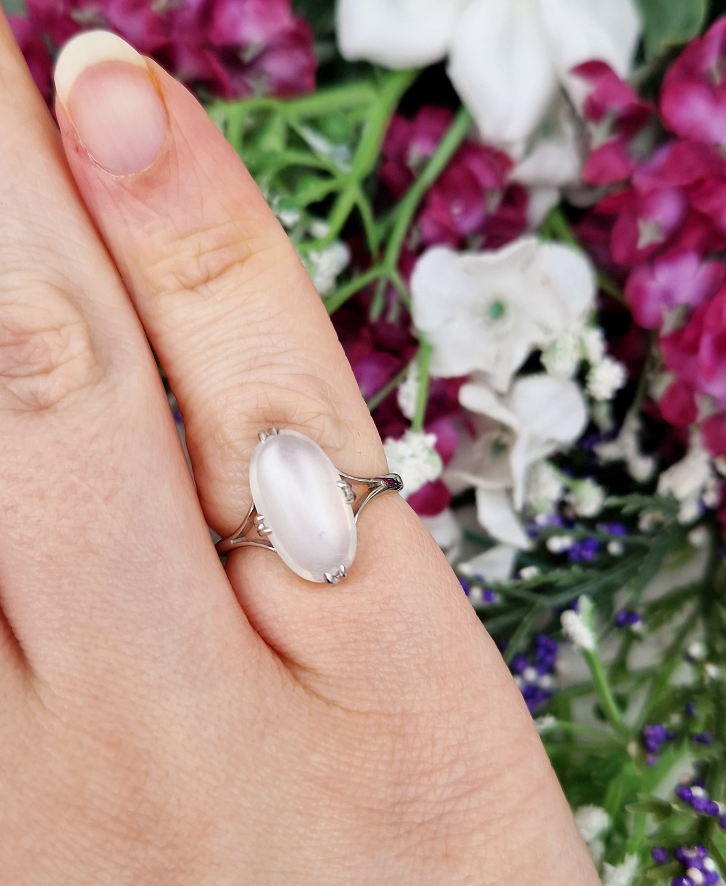 Antique Art Deco 9ct White Gold Elongated Oval Moonstone Cabochon Solitaire Ring / Size L 1/2 or 6.25