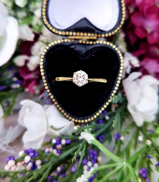 Vintage 18ct Gold Classic Natural Diamond 0.46ct Solitaire Engagement Ring / Size O 1/2 or 7.75