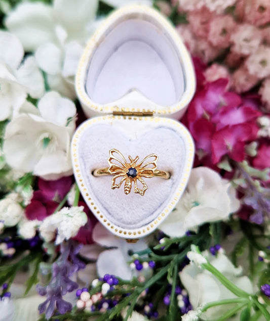 Vintage 1979 9ct Yellow Gold Dainty Blue Sapphire Butterfly Ring / Size M or 6.5