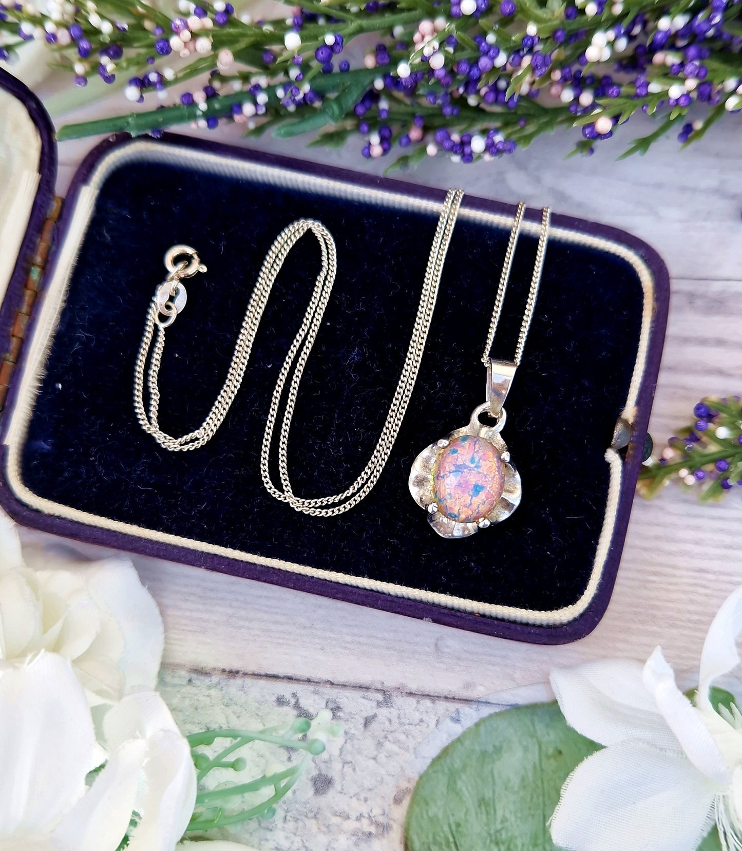Vintage Sterling Silver Irridescent Pink Opal Glass Buttercup Pendant Necklace