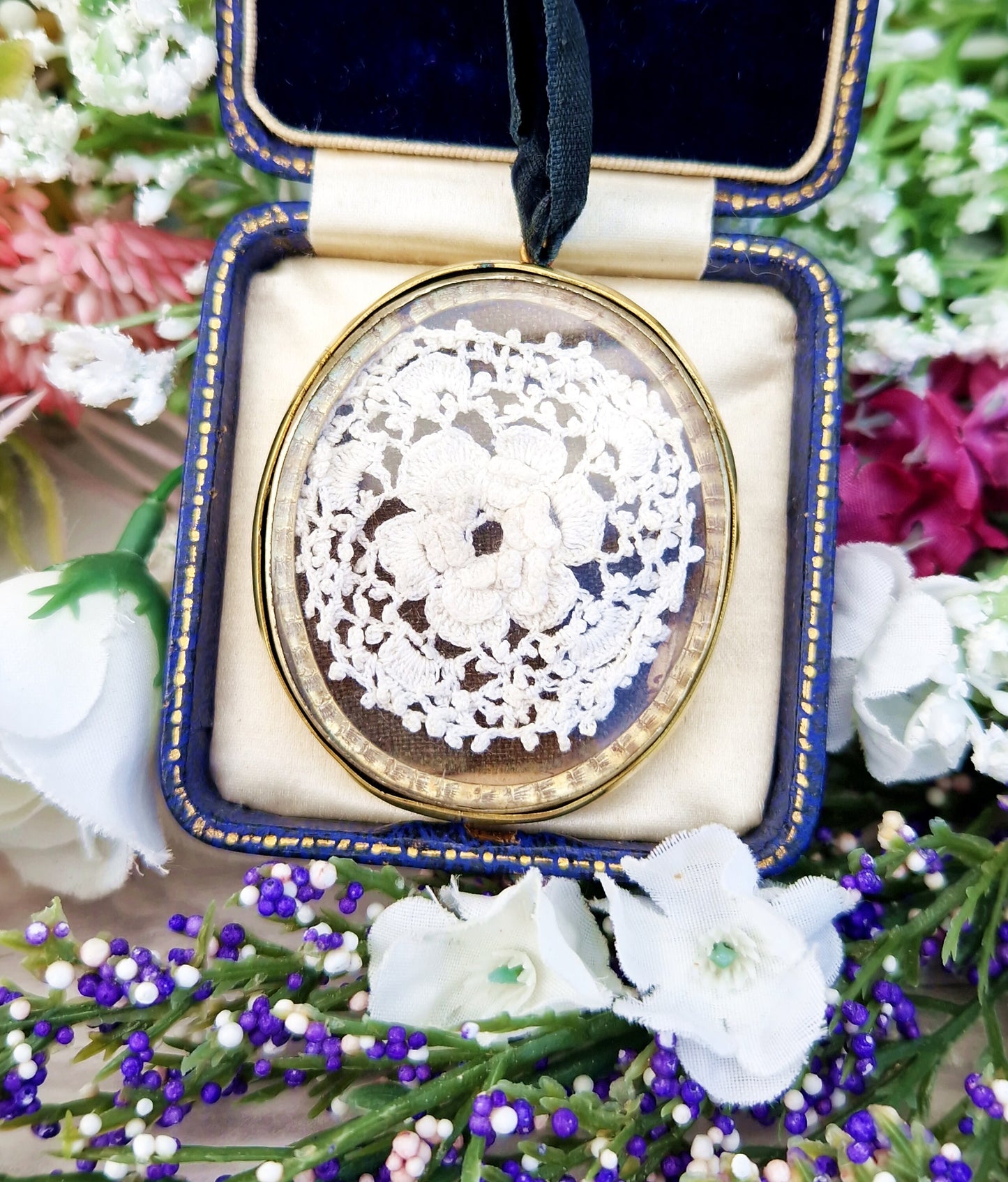 Antique Victorian Large Oval Glass Hair and Lace Statement Mourning Locket Pendant
