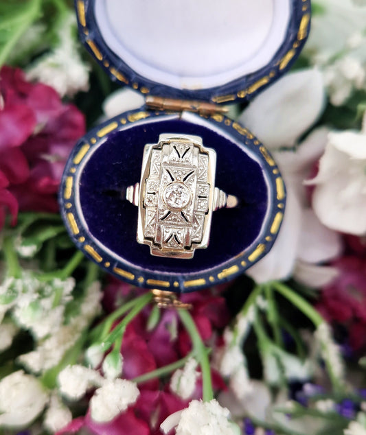 Vintage Art Deco 14ct Gold Diamond Trilogy Shield Engagement Ring / Size N or 7