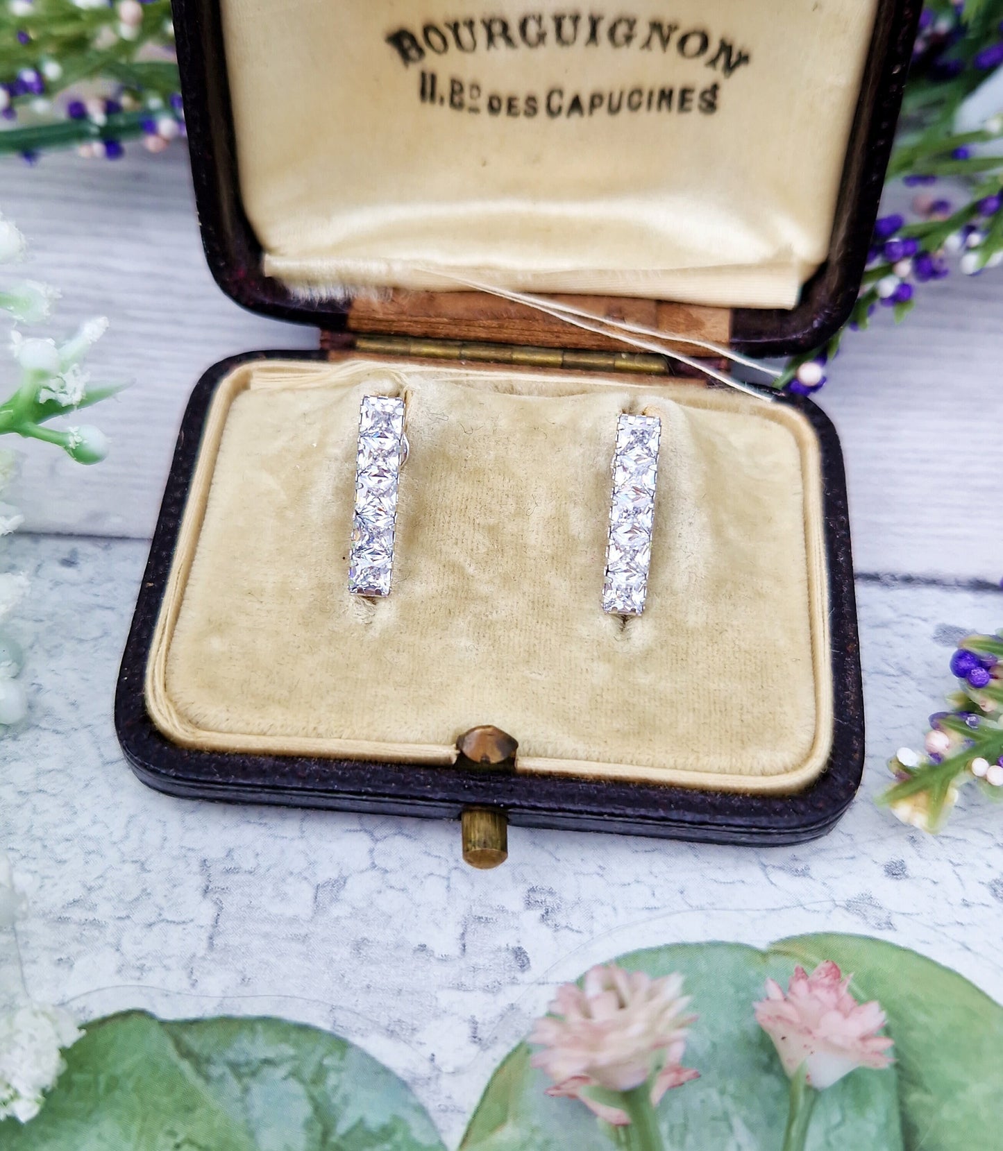 Vintage Art Deco Style 9ct White Gold Sparkly Crystal Panel Stud Earrings