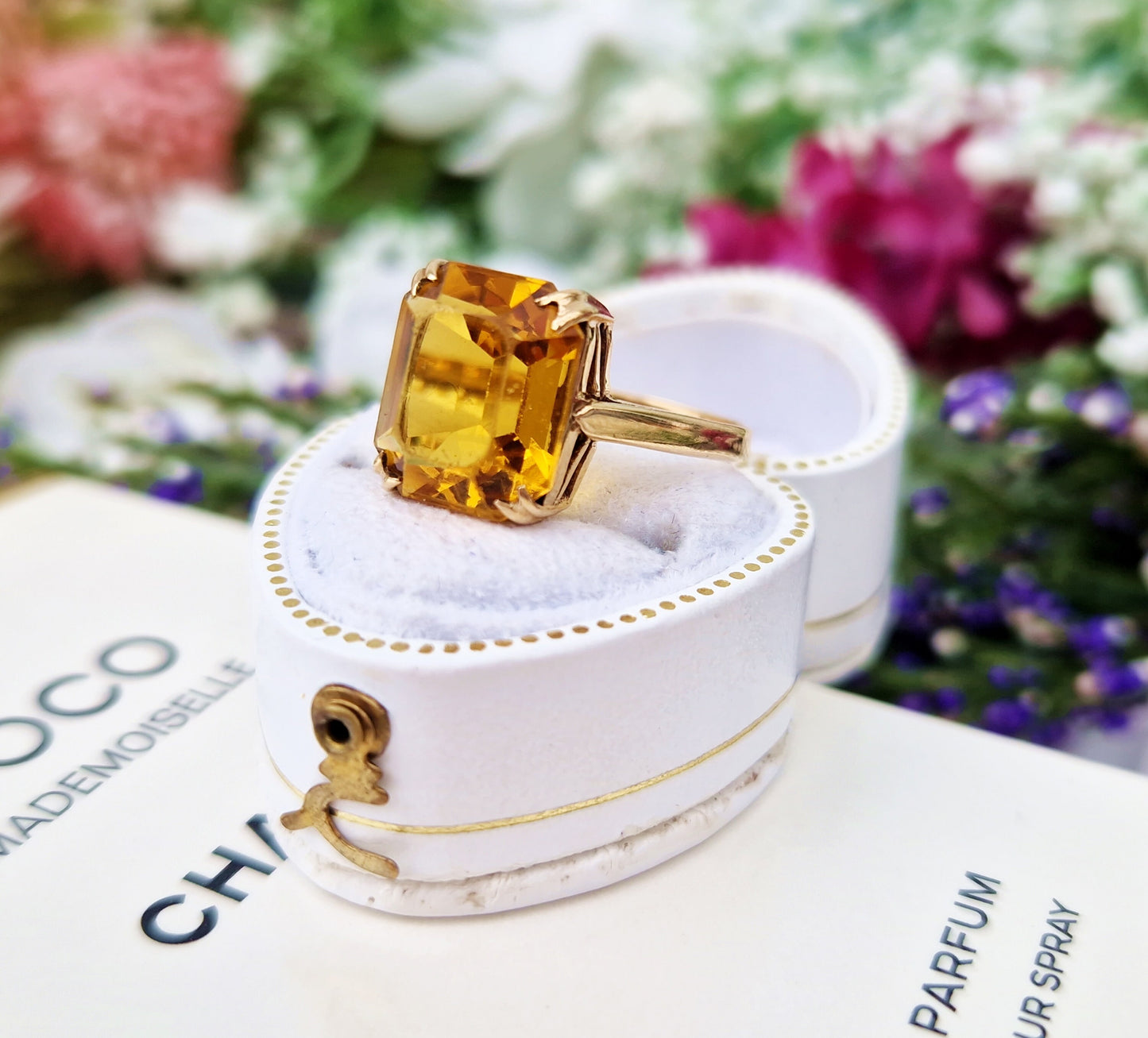 Antique Art Deco 9ct Yellow Gold Sunset Orange Glass Solitaire Ring / Size Q 1/2 or 8.75