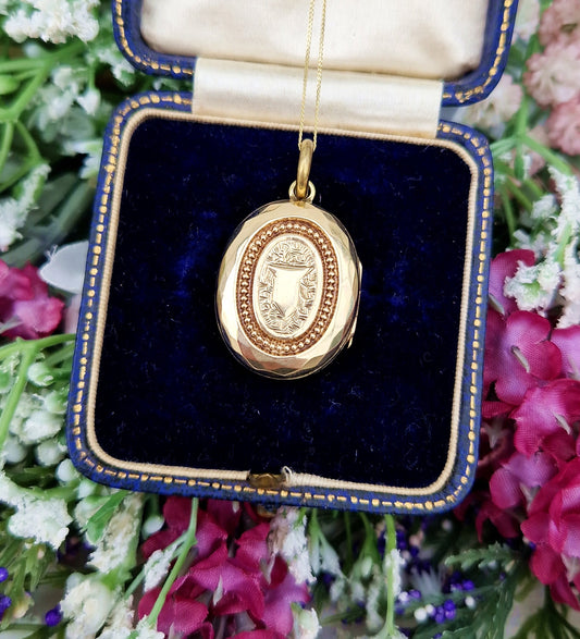 Antique Victorian 9ct Gold Ornate Engraved Shield Oval Shaped Locket Pendant