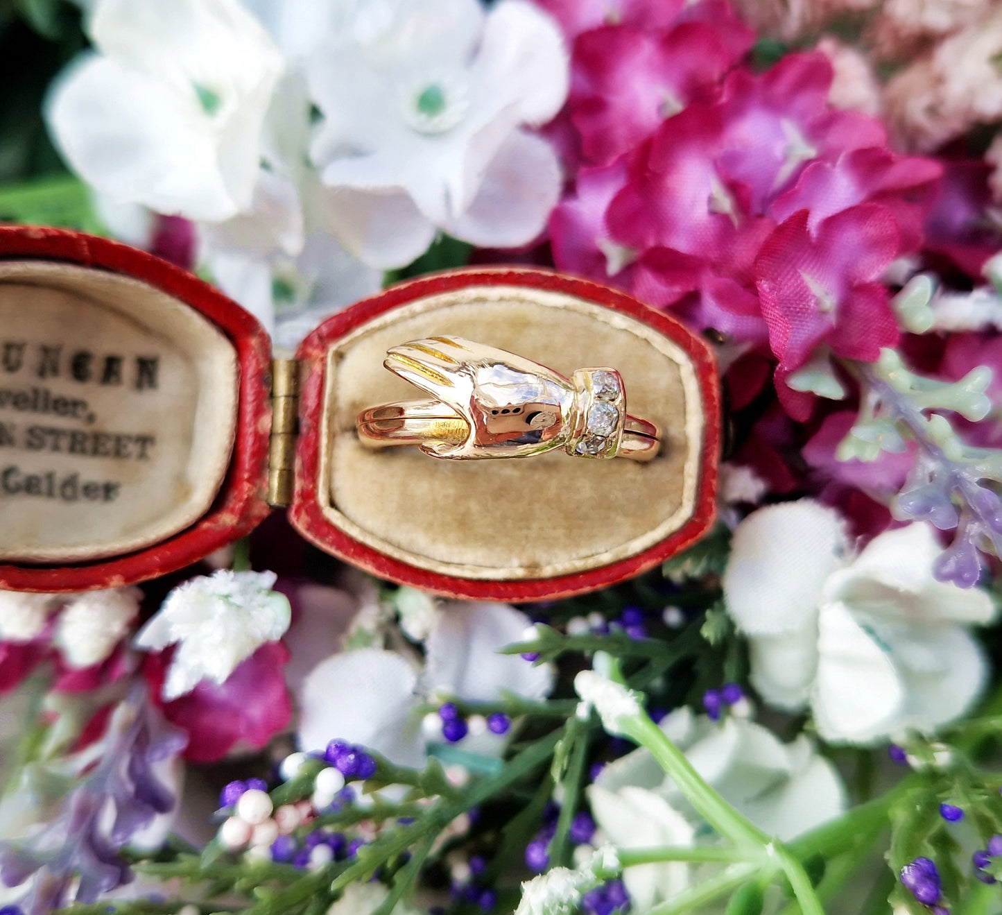 Antique Victorian 15ct Yellow Gold Old Mine Cut Diamond Fede Hand and Heart Ring / Size N 1/2 or 7.25