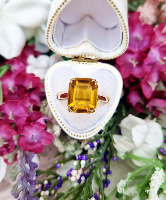 Antique Art Deco 9ct Yellow Gold Sunset Orange Glass Solitaire Ring / Size Q 1/2 or 8.75