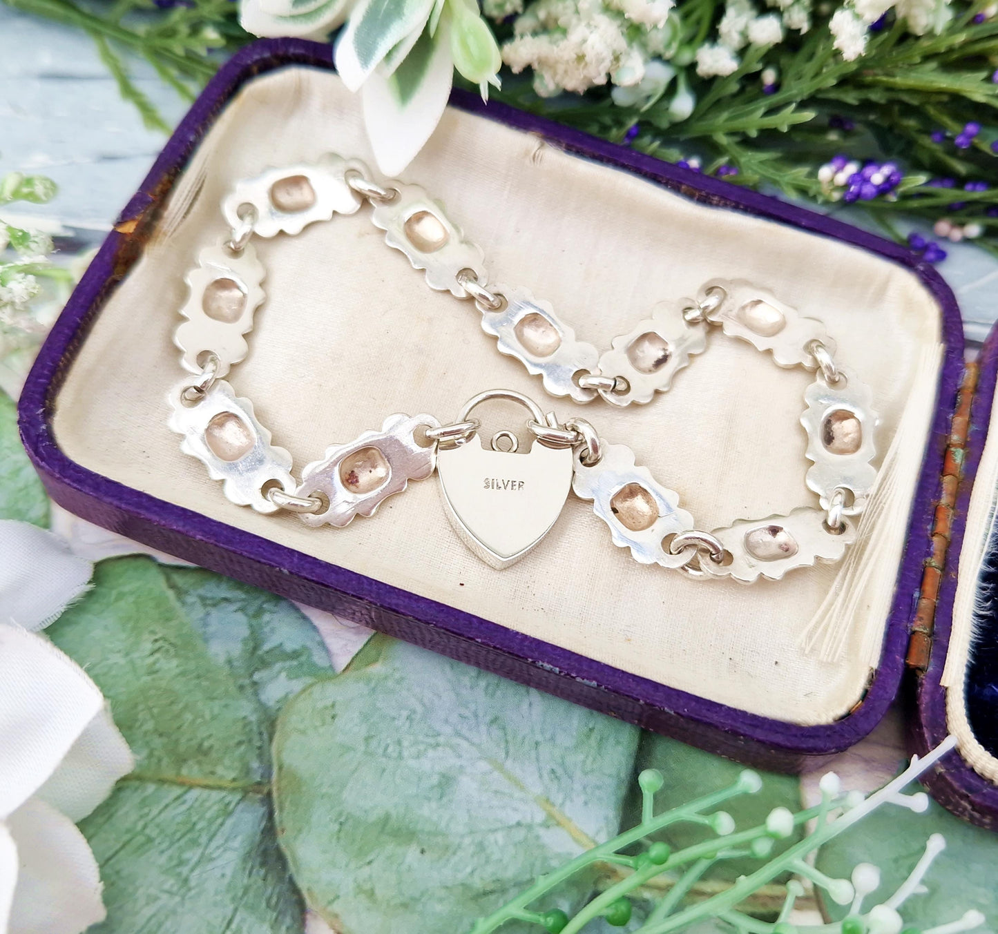 Antique Sterling Silver Ornate Decorative Lion Panel Bracelet with Love Heart Padlock 15.7grams