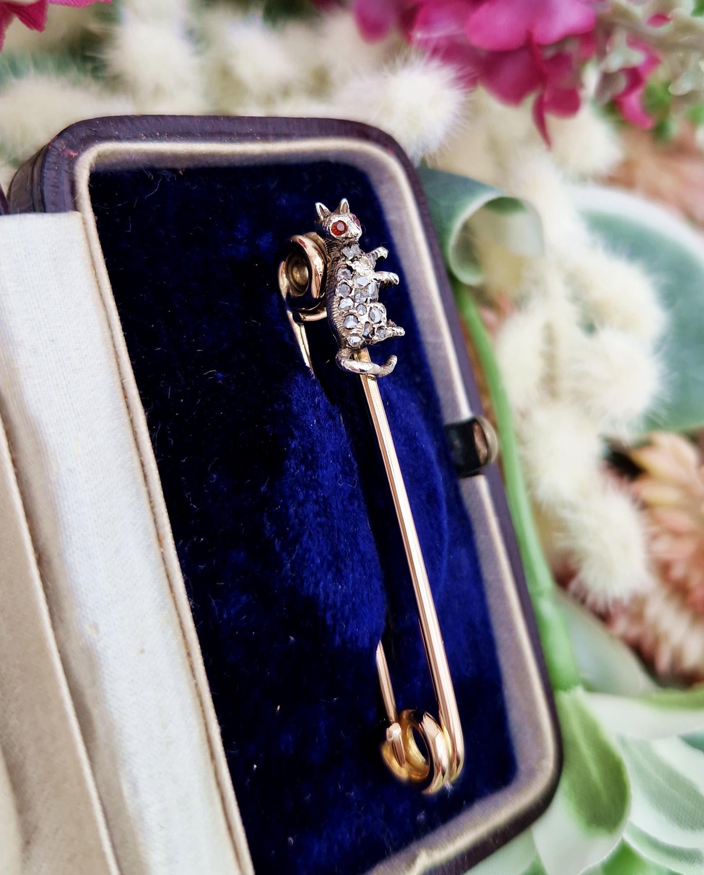 Antique Victorian 9ct Yellow Gold Diamond and Ruby Playful Kitten Brooch Pin