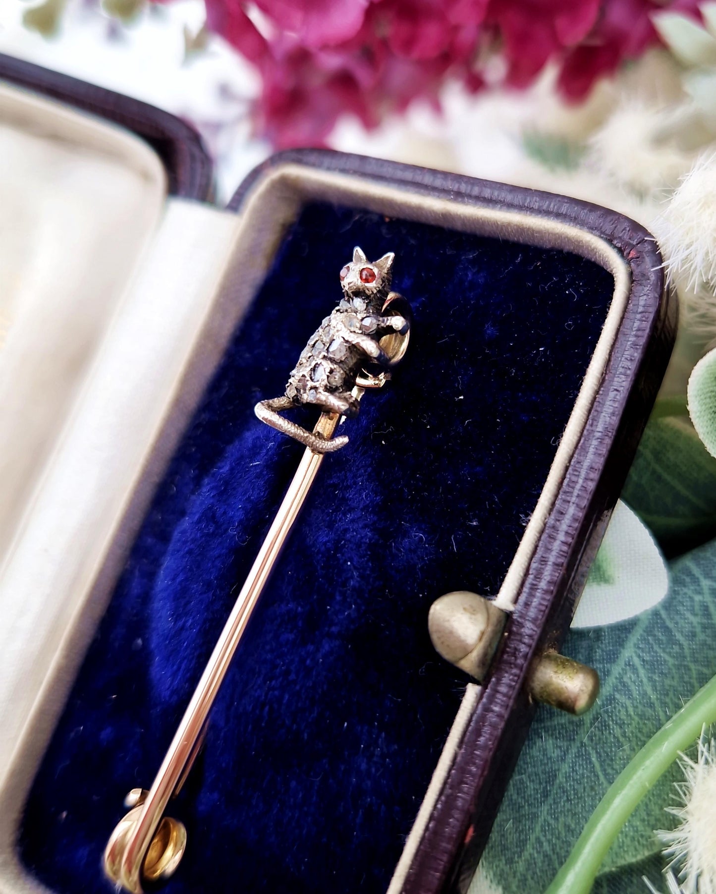 Antique Victorian 9ct Yellow Gold Diamond and Ruby Playful Kitten Brooch Pin