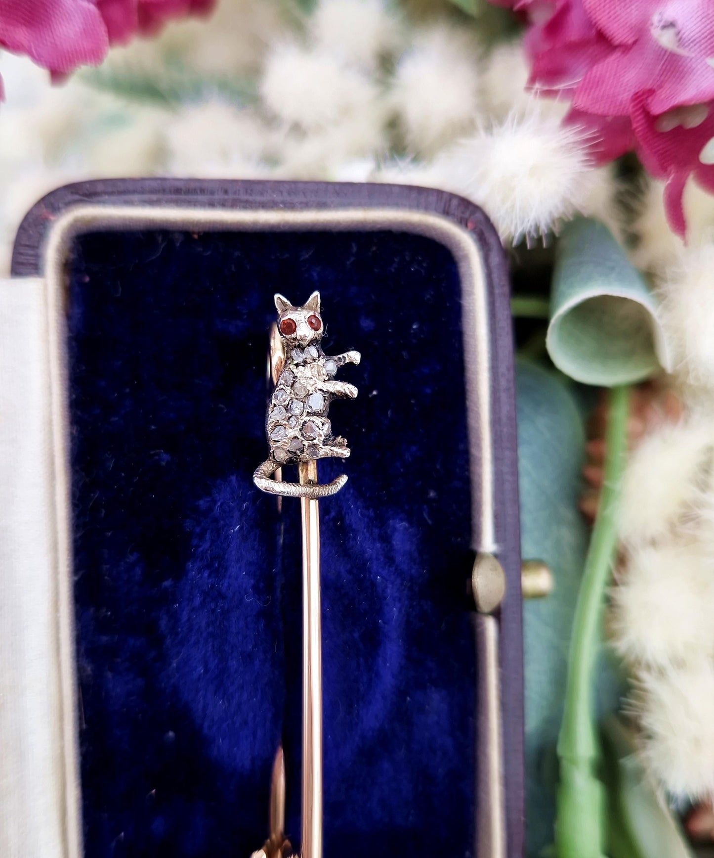 Antique Victorian 9ct Yellow Gold Diamond and Ruby Playful Kitten Brooch Pin