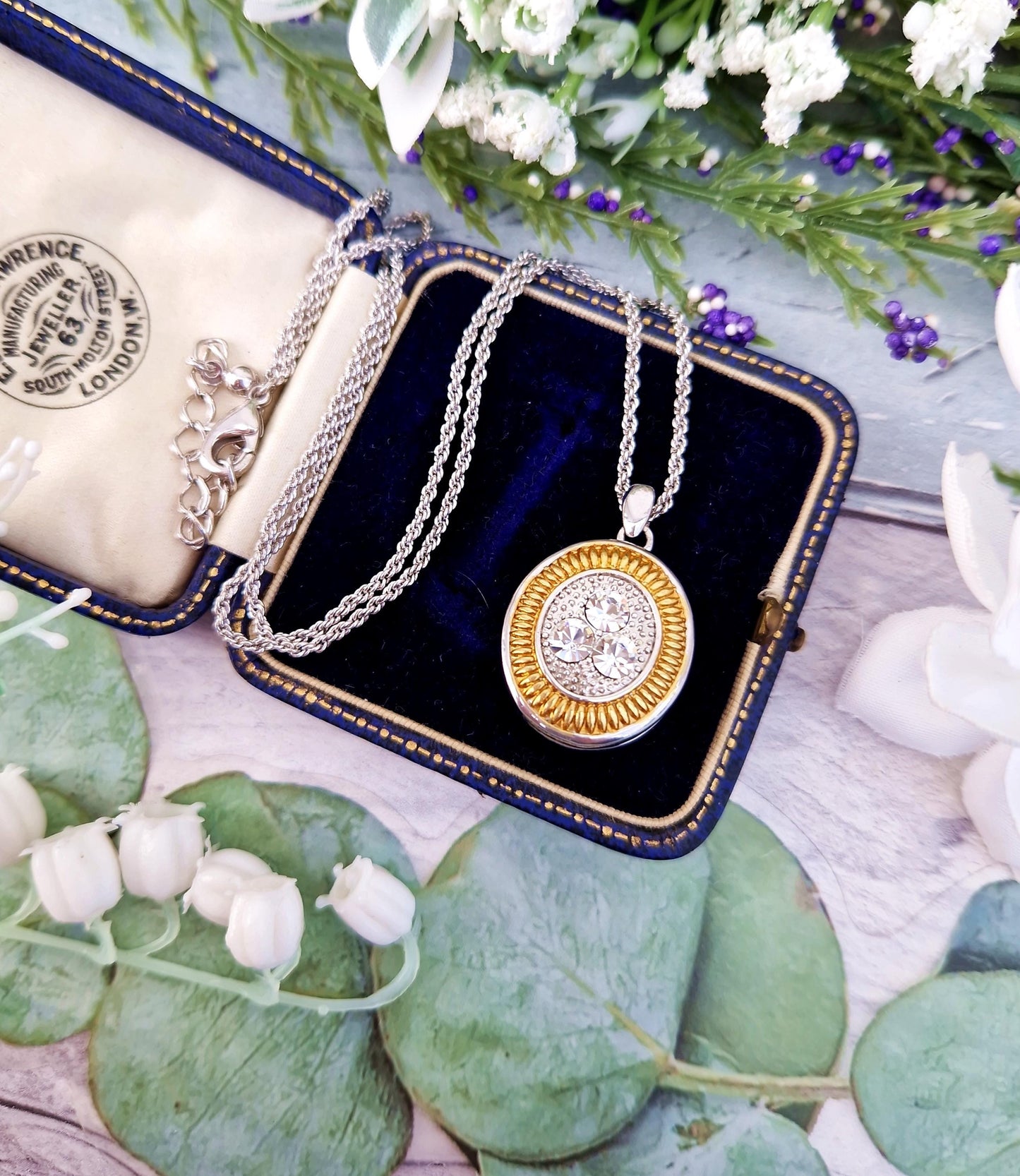 Vintage Silver Plated Chunky Gold Accented Crystal Oval Locket Pendant Necklace Chain