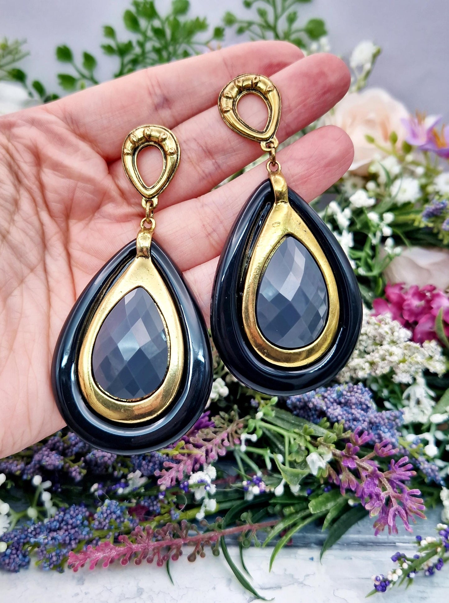 Vintage Gold Tone Huge Grey and Black Teardrop Statement Stud Drop Earrings