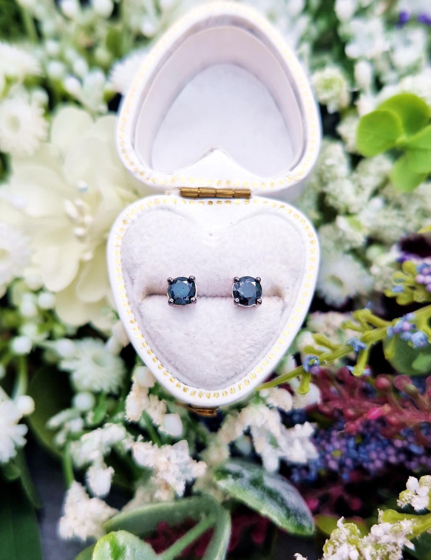 Vintage 9ct White Gold Fancy Blue Diamond Solitaire Stud Earrings 4mm 0.50cts