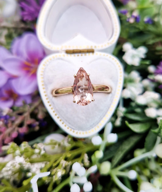 Vintage 9ct Rose Gold Pear Cut Teardrop Pink Morganite Gemstone Solitaire Ring / Size P 1/2 or 8.25