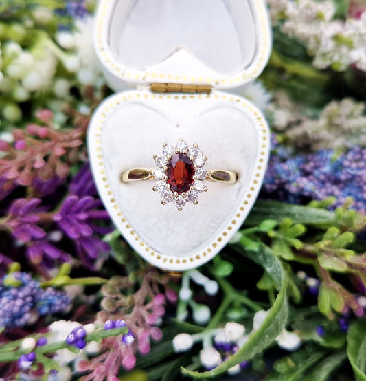 Vintage 9ct Yellow Gold Classic Garnet and White Crystal Cluster Ring / Size Q or 8.5