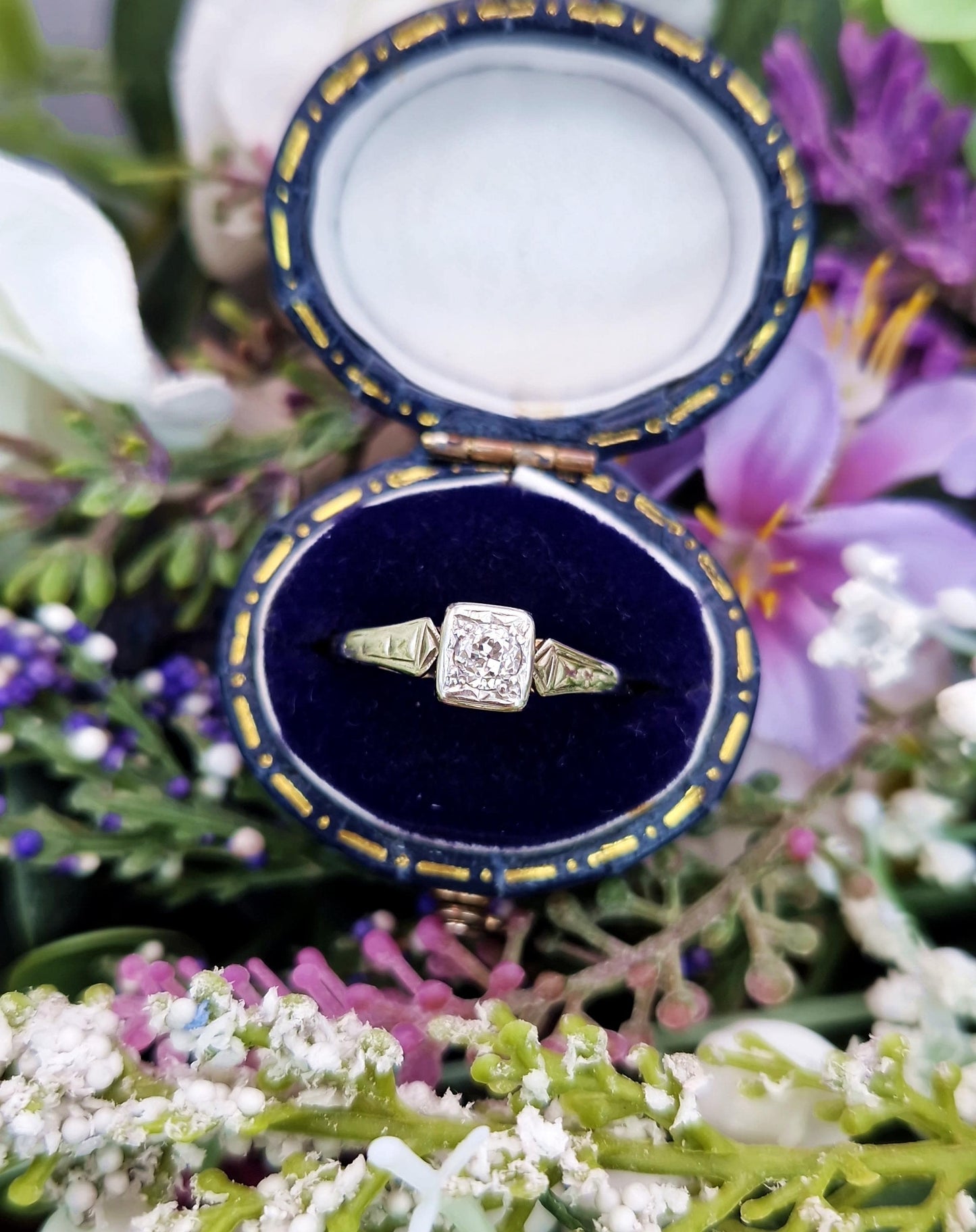 Antique Art Deco 18ct Gold Platinum Old Mine Cut Diamond Solitaire Engagement Ring / Size O or 7.5