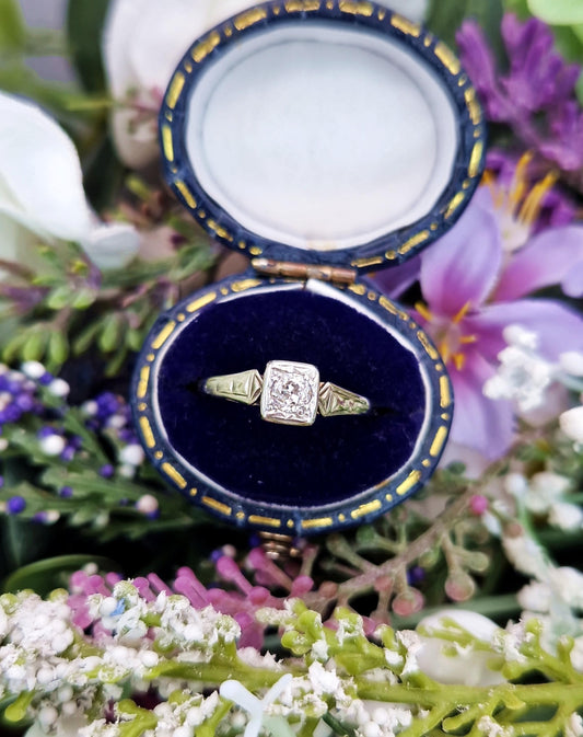 Antique Art Deco 18ct Gold Platinum Old Mine Cut Diamond Solitaire Engagement Ring / Size O or 7.5