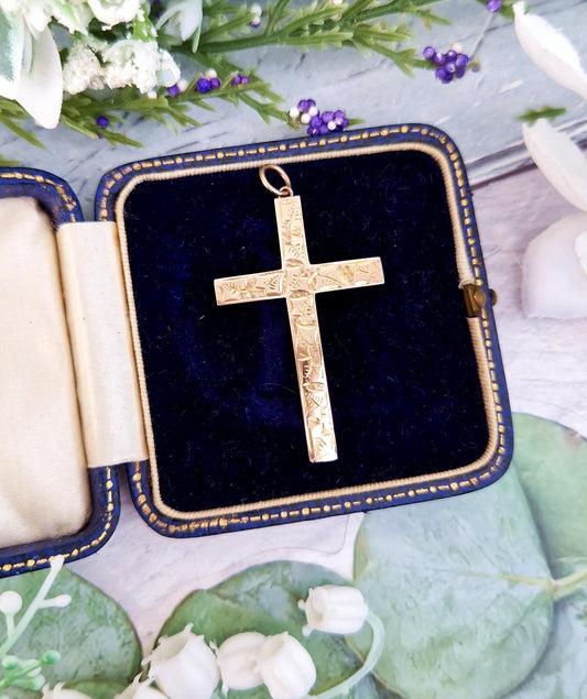 Antique Victorian 9ct Gold Ornate Engraved Ivy Leaves Cross Pendant Necklace Chain
