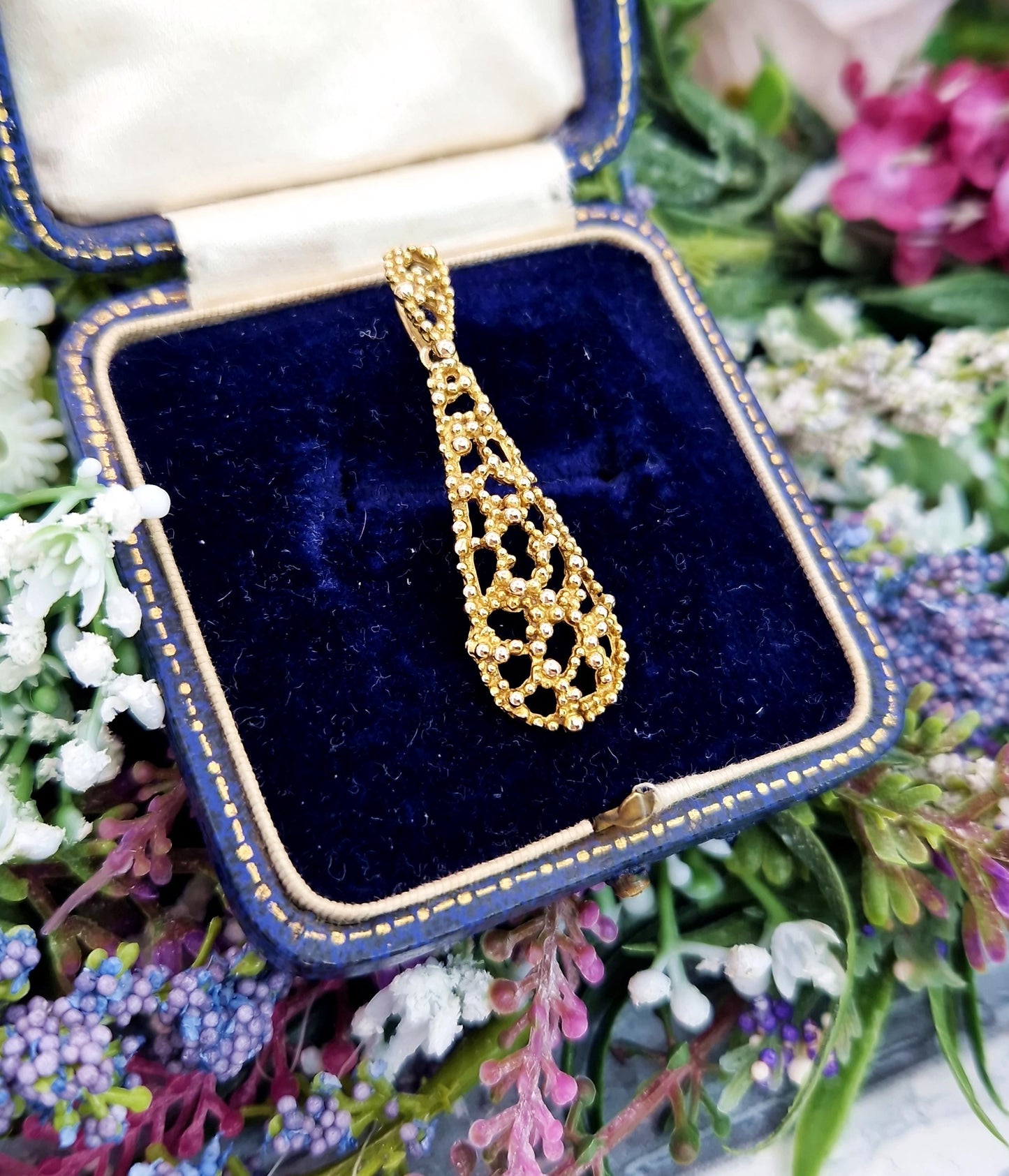 Vintage 9ct Yellow Gold Brutalist Style Abstract Pendant Necklace