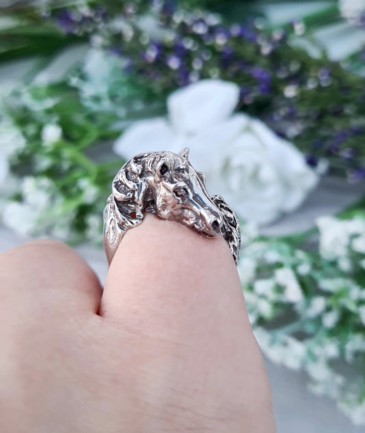 Vintage Sterling Silver Detailed Equestrian Horse Head Statement Ring / Size N or 7