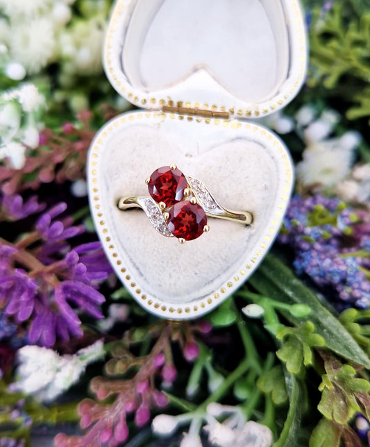 Vintage 9ct Yellow Gold Double Red Garnet and Diamond Toi et Moi Ring / Size O 1/2 or 7.75