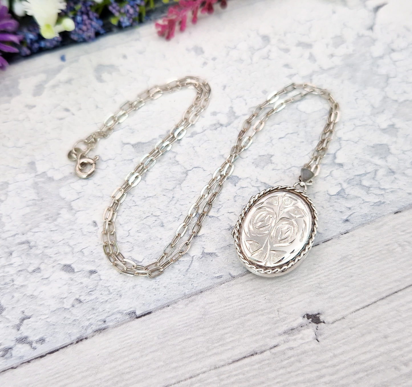 Vintage 1978 Sterling Silver Engraved Rose Flower Oval Locket Pendant Necklace