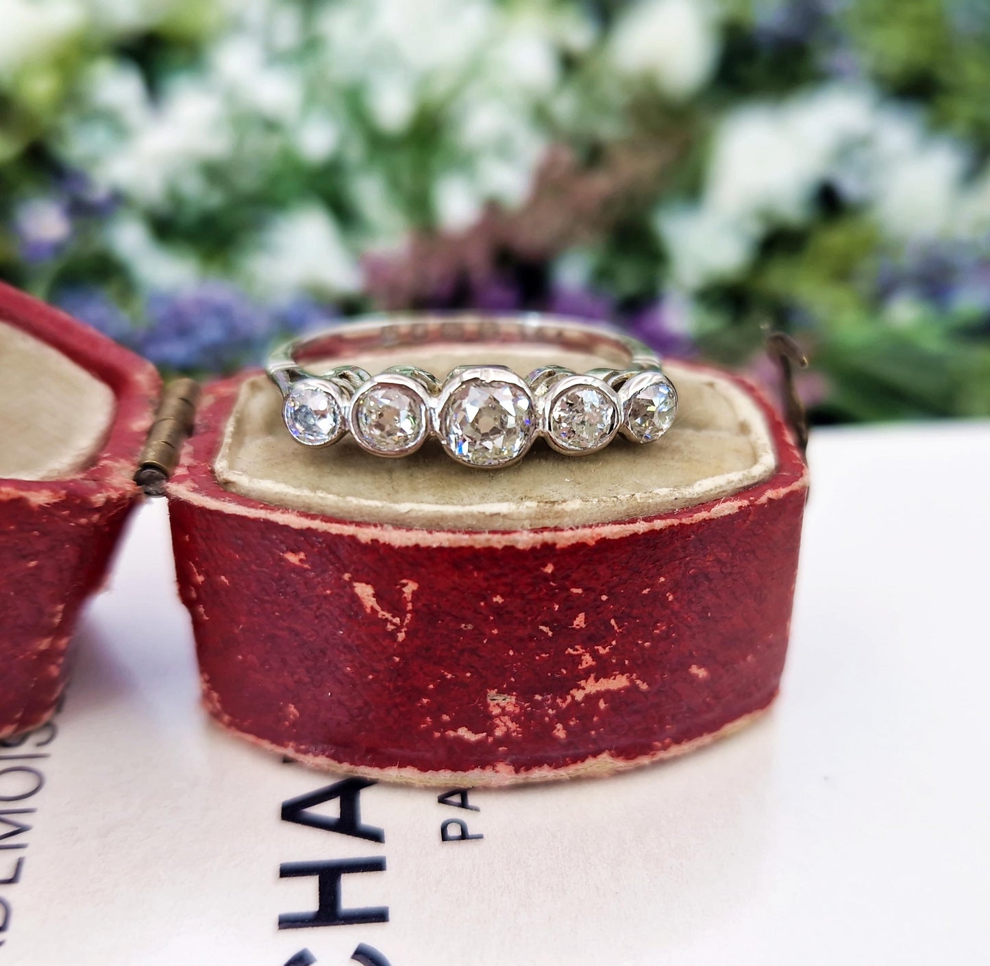 Antique 1928 Art Deco 18ct White Gold 0.70cts Old Mine Cut Diamond 5 Stone Ring / Size O 1/2 or 7.75