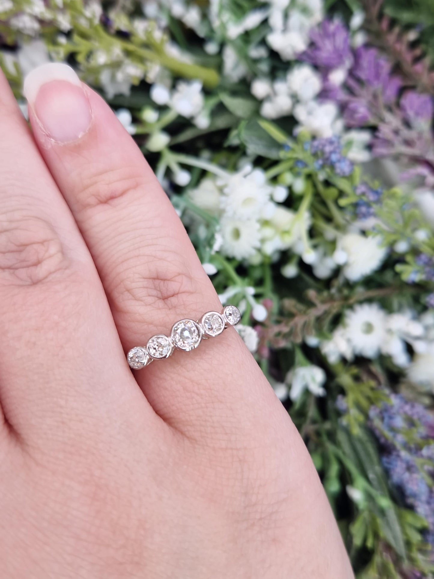 Antique 1928 Art Deco 18ct White Gold 0.70cts Old Mine Cut Diamond 5 Stone Ring / Size O 1/2 or 7.75