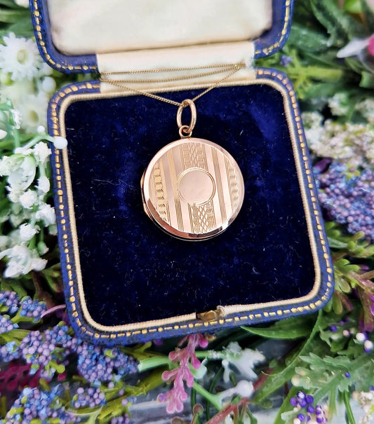 Antique Art Deco 9ct Gold Ornate Engraved Circular Locket Pendant Necklace