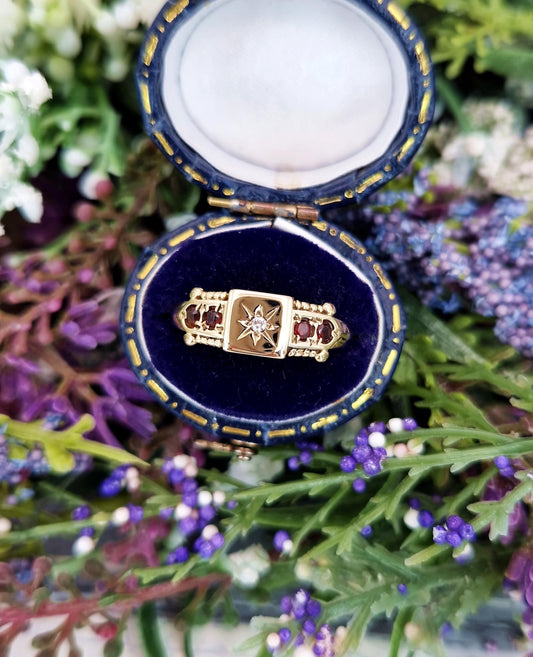 Vintage 1992 9ct Yellow Gold Victorian Style Diamond and Garnet Ornate Signet Star Ring / Size S 1/2 or 9.75